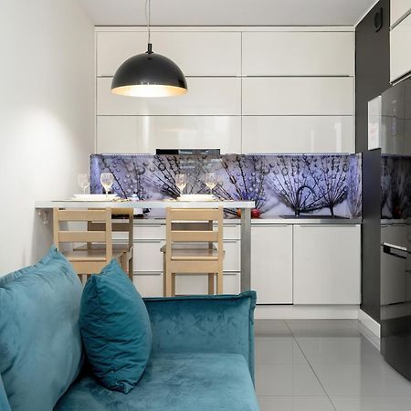 Apartment Rakowska Warsaw Wlochy By Noclegi Renters Luaran gambar