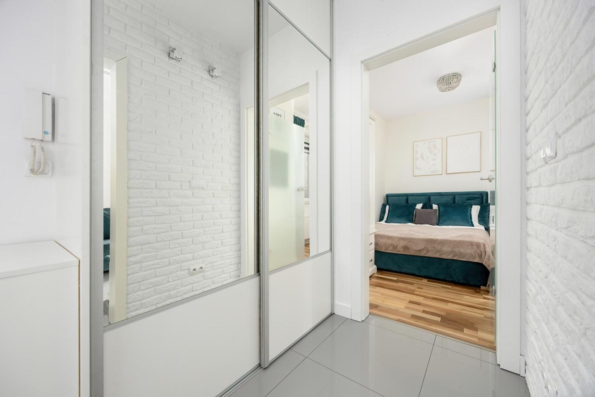 Apartment Rakowska Warsaw Wlochy By Noclegi Renters Luaran gambar